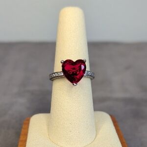 Heart-Cut Red Zircon Stone Ring - Stainless